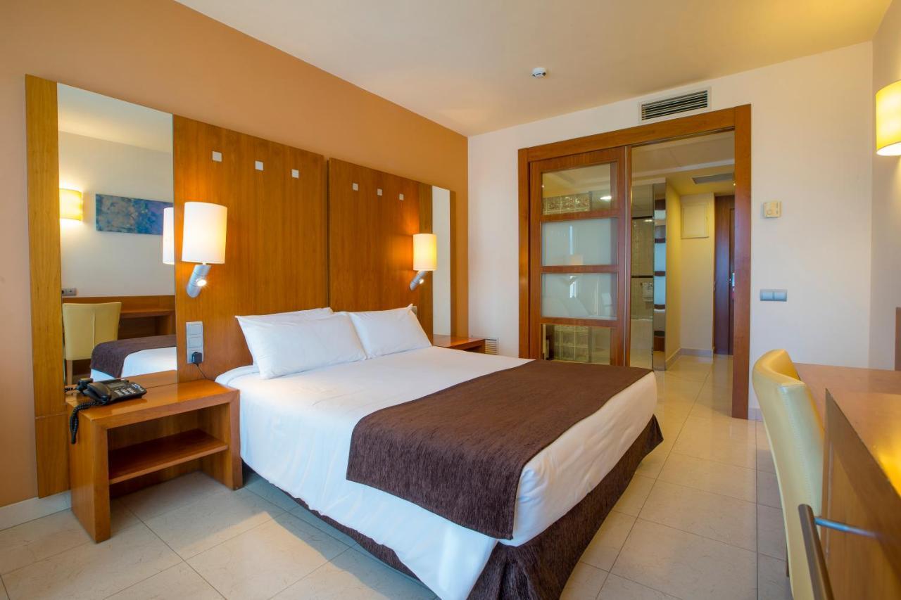 Hotel Miami Mar Sant Carlos de la Ràpita Dış mekan fotoğraf